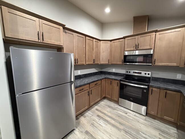 Photo - 1331 Lynn Ave