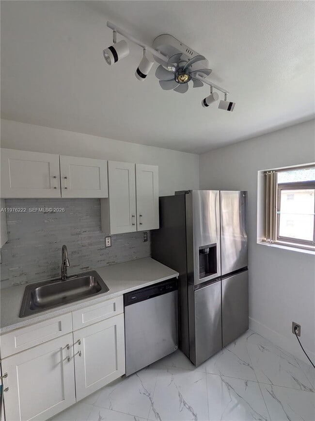 Photo - 108 Gardens Dr Unit 204