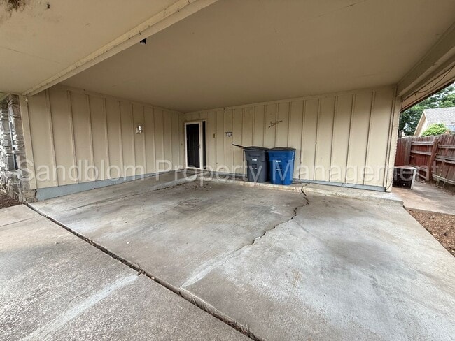 Photo - For Lease | South Tulsa Duplex | Available Now!