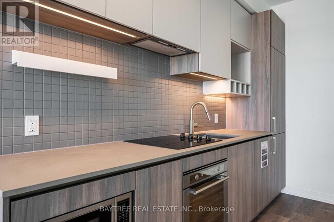 Photo - 950 Portage Pkwy Unit 3510