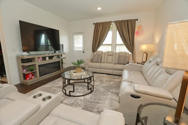 Photo - 14463 Cedar Ledge Ln