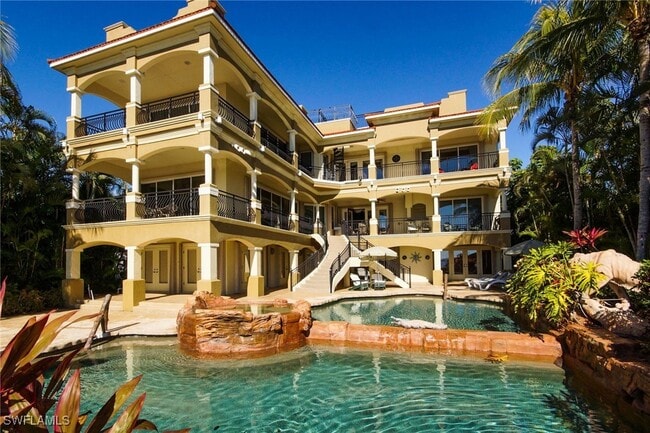 Building Photo - 232 Bayshore Dr Rental