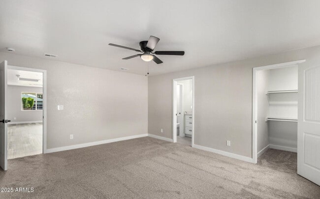 Photo - 4402 E Mitchell Dr