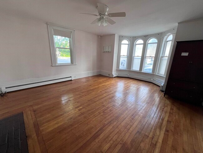 Photo - 30 High St Unit 2