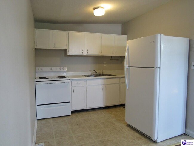 Photo - 3640 Flaherty Rd Unit Apt 7