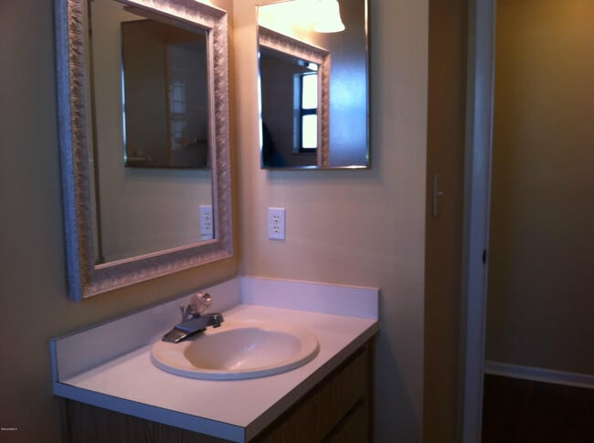 Photo - 803 White Pine Ave