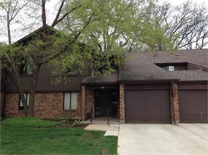 Building Photo - 37 Creekside Cir