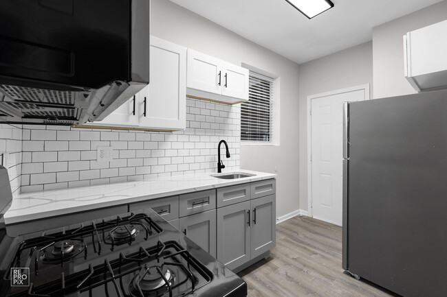 Building Photo - 6101 S Langley Rental