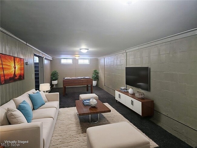 Photo - 9516 Alexander Rd
