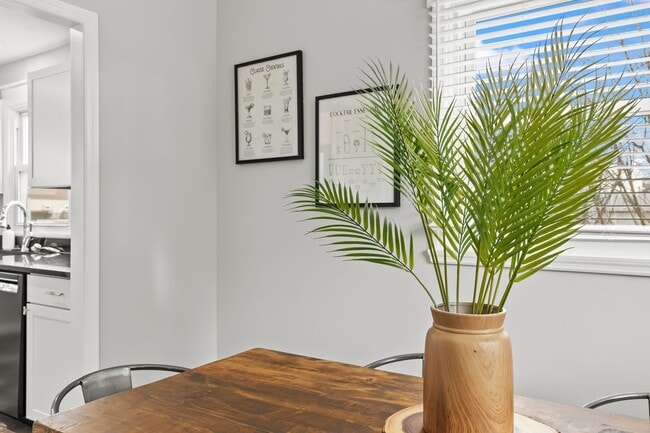 Photo - Super Mod Clintonville Oasis - Perfect for...