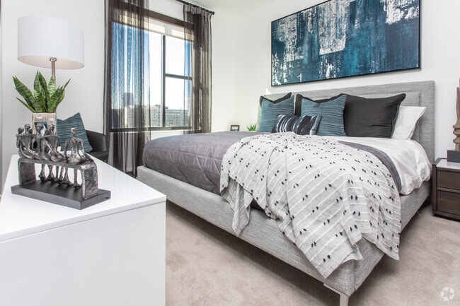 1BR, 1BA - 770SF - Arya Peachtree