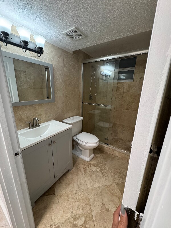 Photo - 1521 E 7th Ct