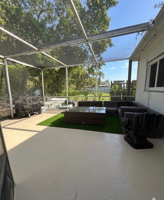 Photo - 5450 SW 55th Ave