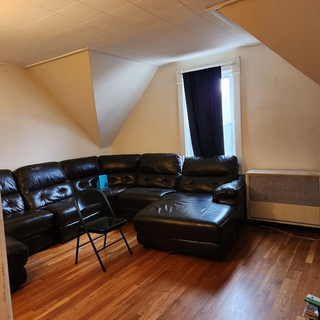 Photo - 213 Lincoln St Unit 3