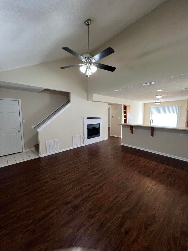 302 Nikki Way