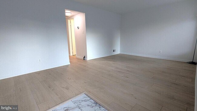 Photo - 1667 Westwind Way Unit 172