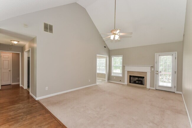 Photo - 155 Byington Dr