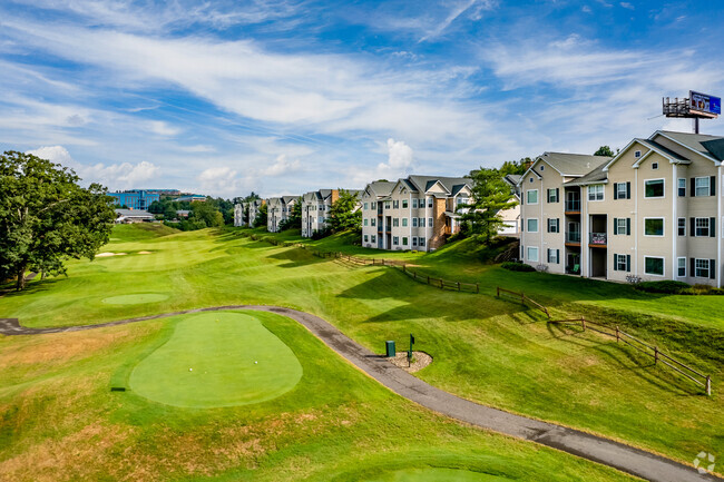 Building Photo - The Fairway Rental