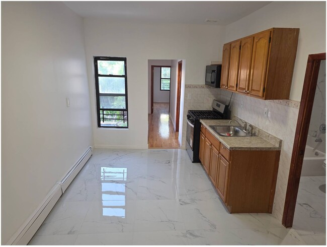 Photo - 732 Belmont Ave