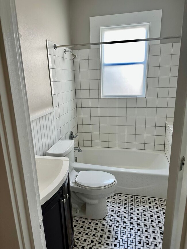 Photo - Charming 2 Bedroom for Rent - Birmingham, AL