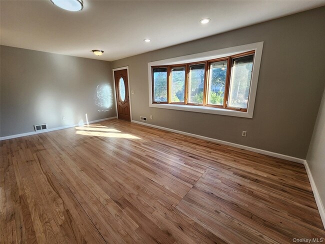 Photo - 373 Ehrhardt Rd