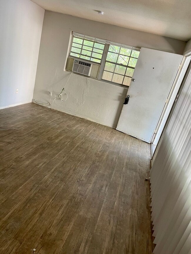 Photo - Martha Drive Triplex (3) Unit 1137 Martha Drive