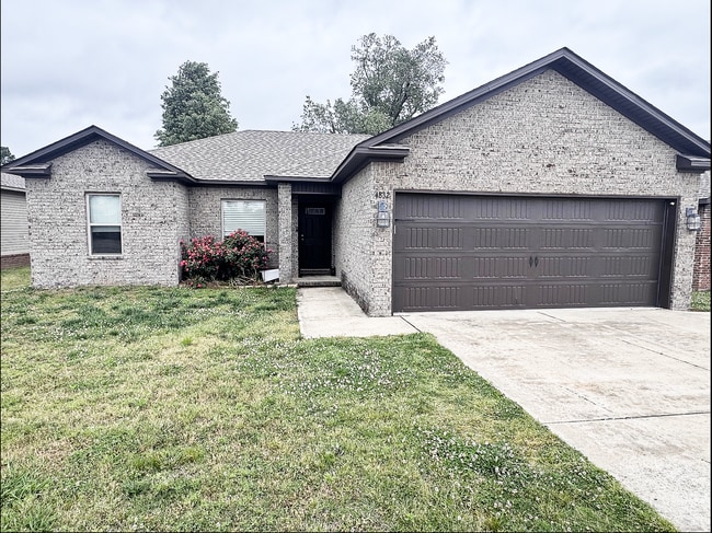 Building Photo - 4832 Wildwood Ln