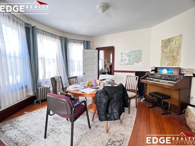 Photo - 46 Mapleton St Unit 2