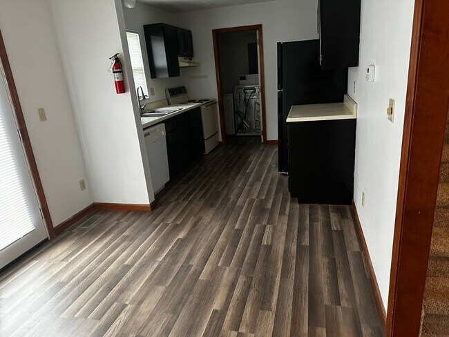 Photo - 1604 S Pinestone Ct