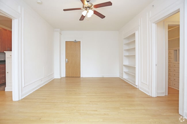 1 BR, 1 BA - living room