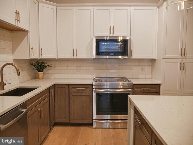 Photo - 44691 Wellfleet Dr Unit 201