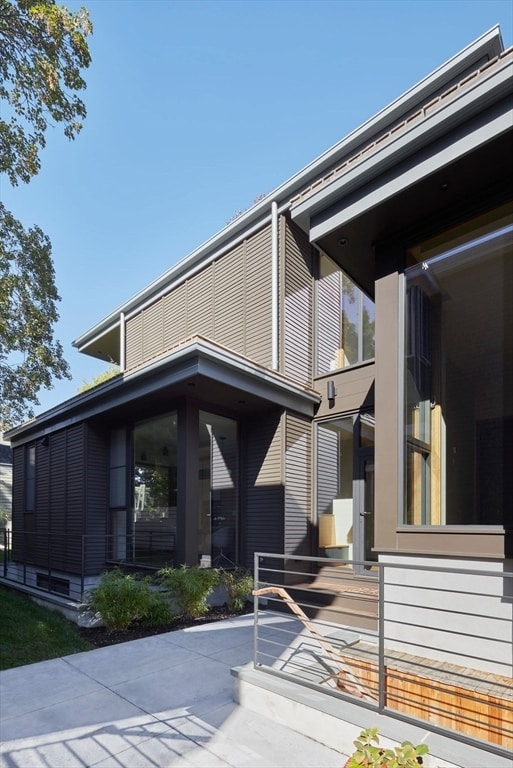 Photo - 76 Holworthy St