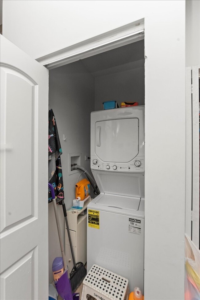 Photo - 2340 W Montana St Unit 1F