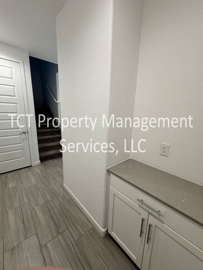 Photo - Beautiful 3 Bedroom Townhome in Eastmark Community!