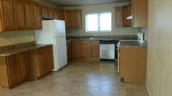 Building Photo - 515 South St