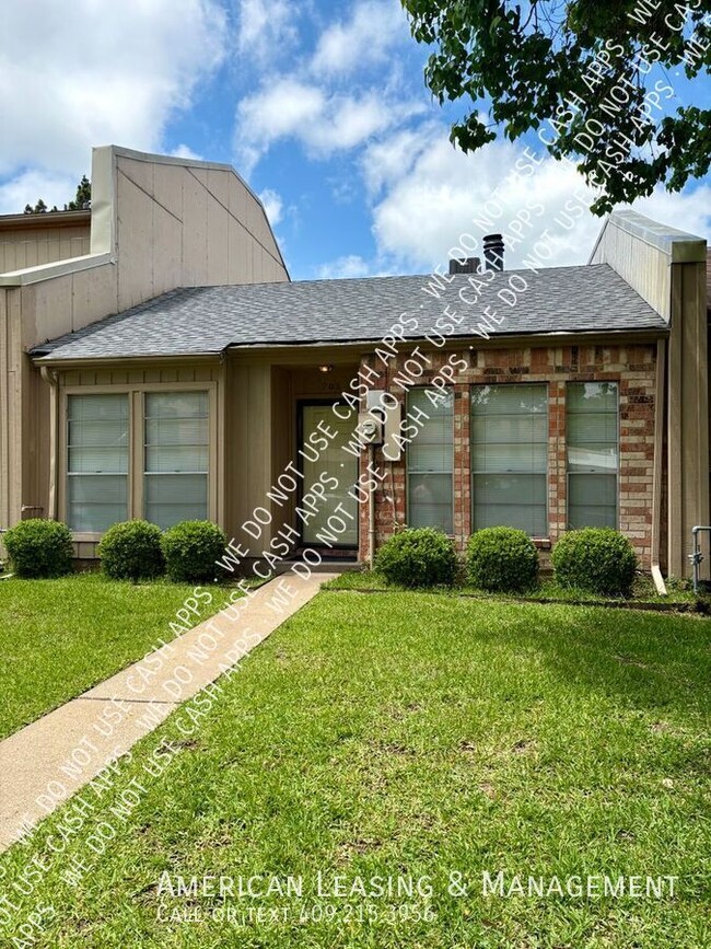 908 Townwood- - 908 Townwood- Casa