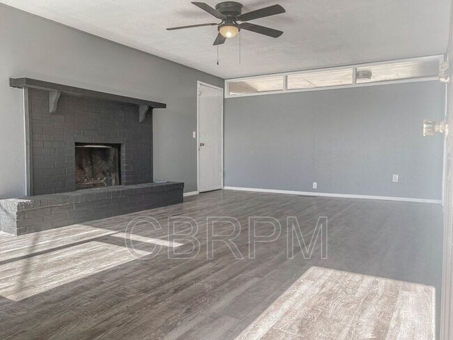 Photo - 2505 47th St