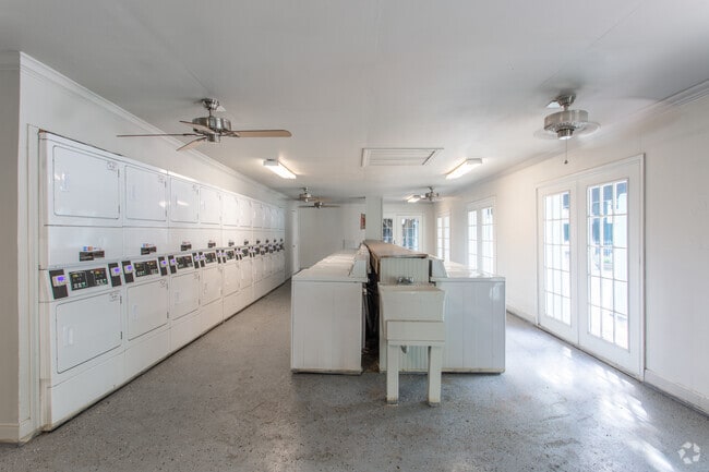 Laundry Center