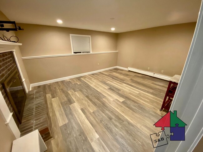 Photo - 276 Locust Hill Rd Unidad B