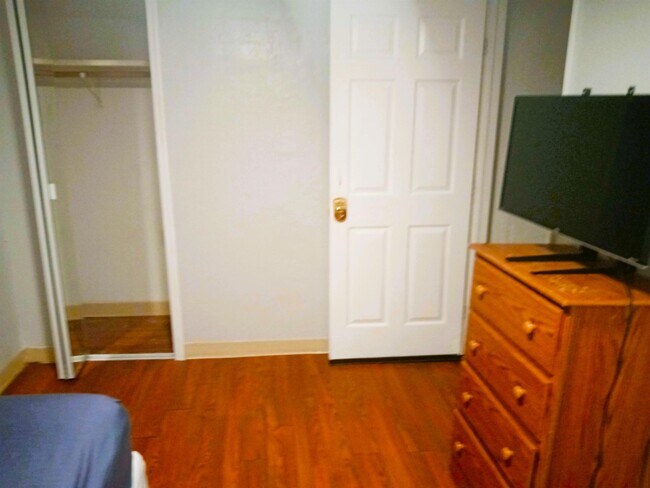 Photo - 2737 Garden St