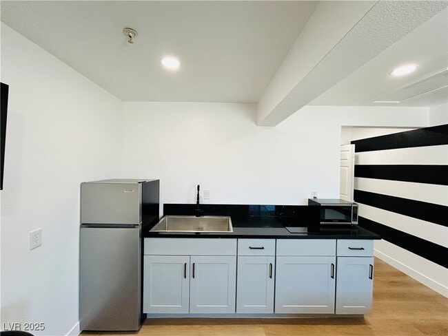 Photo - 1418 S 3rd St