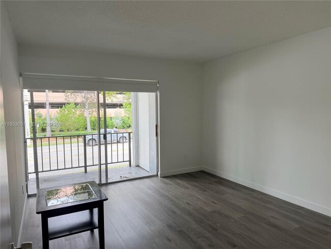 Photo - 9229 SW 87th Ave Unit D7