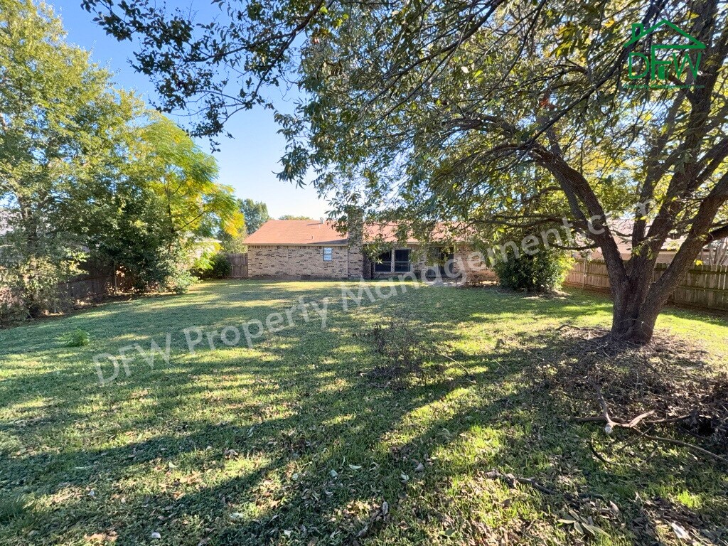 Photo - Spacious 3-Bedroom Home for Lease with Large Fenced Backyard in Quiet Benbrook Neighborhood