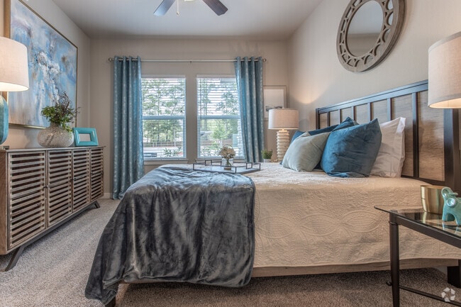 2 BR, 2 BA - 966 SF