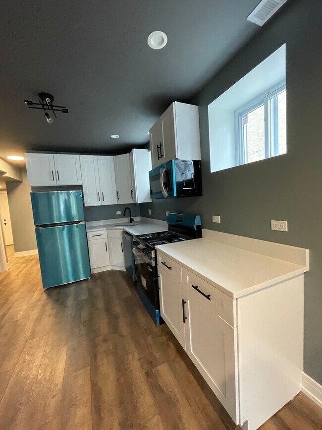 Photo - 1531 S Harding Ave Unidad G