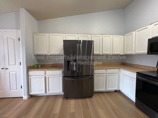 Photo - 4926 E Whitehall Dr