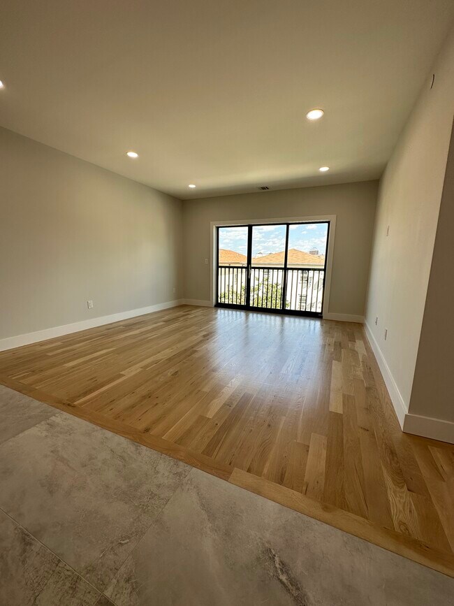 Photo - 56 Brill St Unit 5