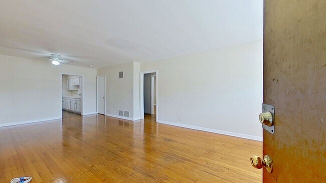 Photo - Chaming 2-Bed apartment on Atlantic Blvd!