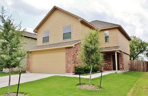 Building Photo - 7026 Heathers Pond