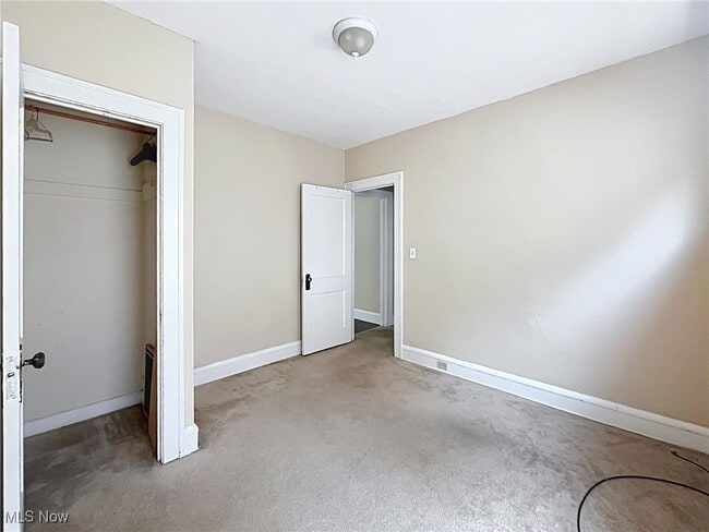 Photo - 2683 Hampshire Rd Unit 2